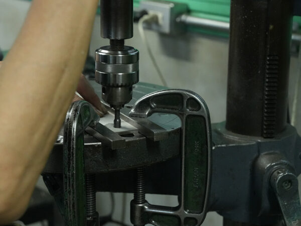都ステンレス 社員の作業風景